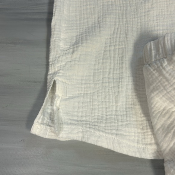 Lightweight linen-like breathable shorts & top outfit, never worn. ￼ - Picture 8 of 10